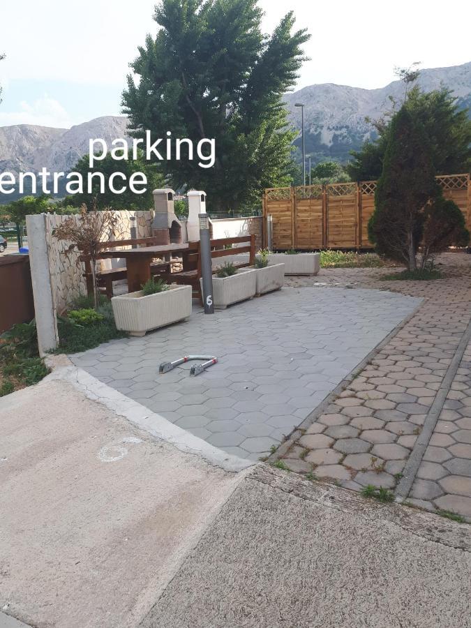Beautiful Apartment Lovorka 6 , Baska, Krk 外观 照片