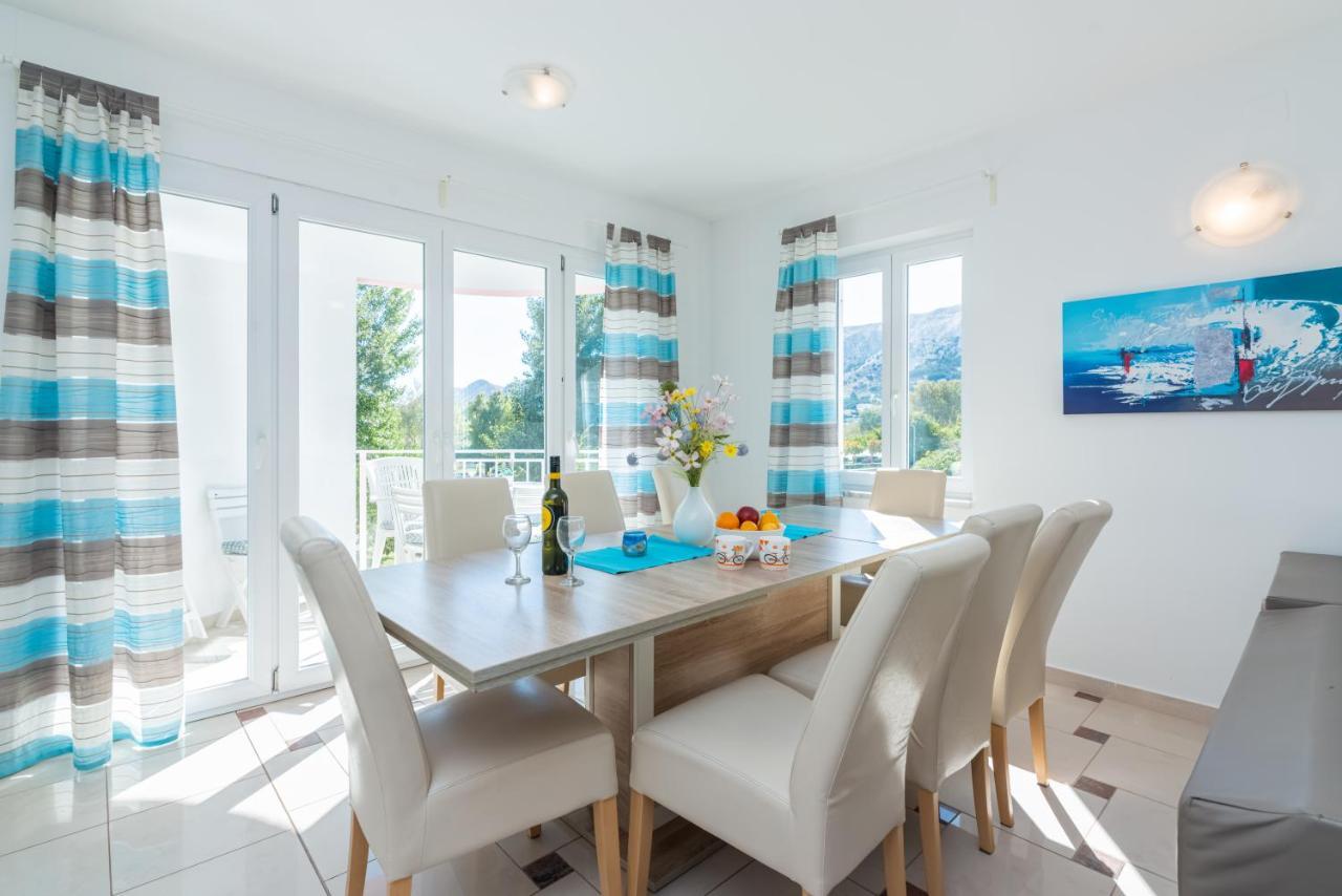 Beautiful Apartment Lovorka 6 , Baska, Krk 外观 照片