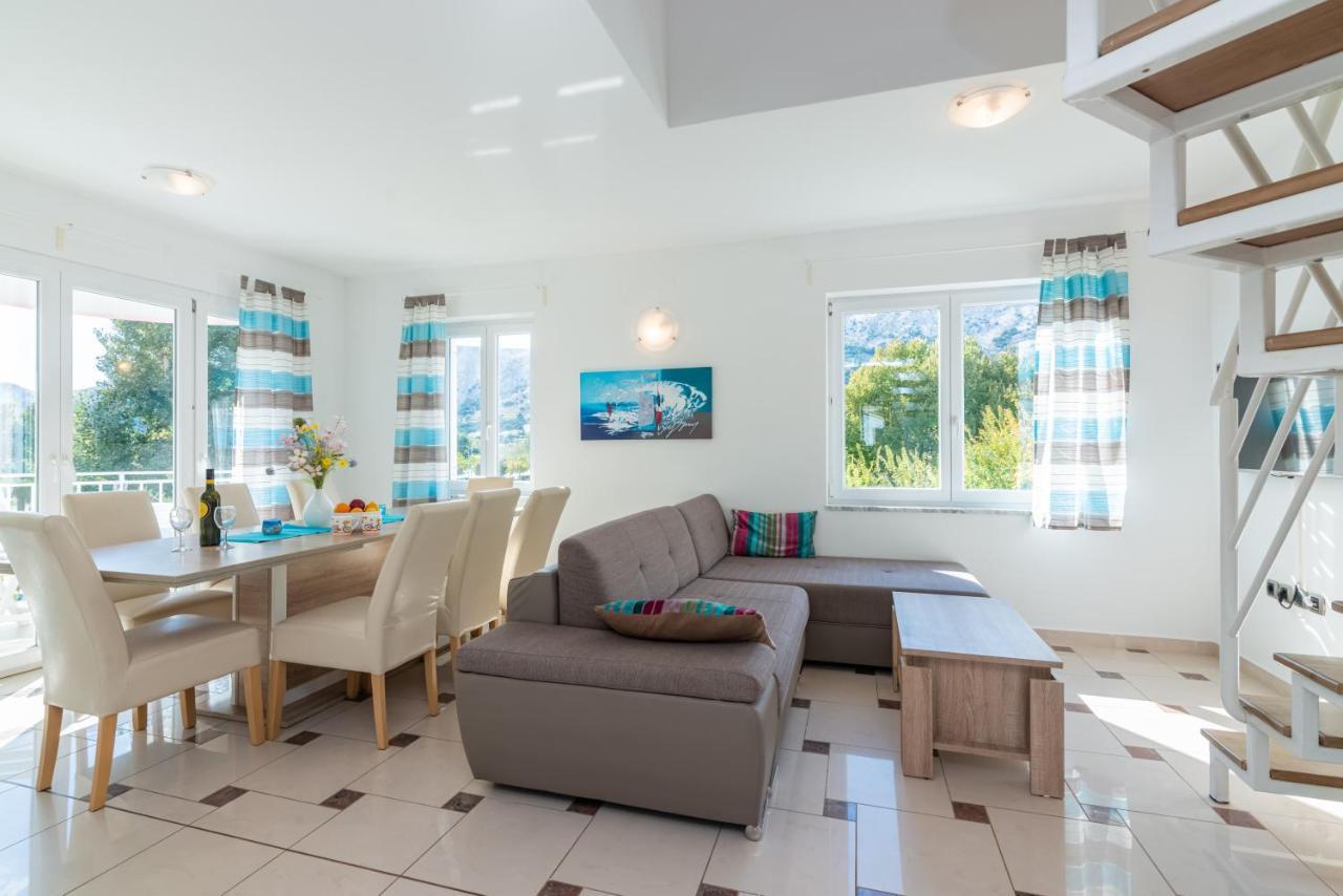 Beautiful Apartment Lovorka 6 , Baska, Krk 外观 照片