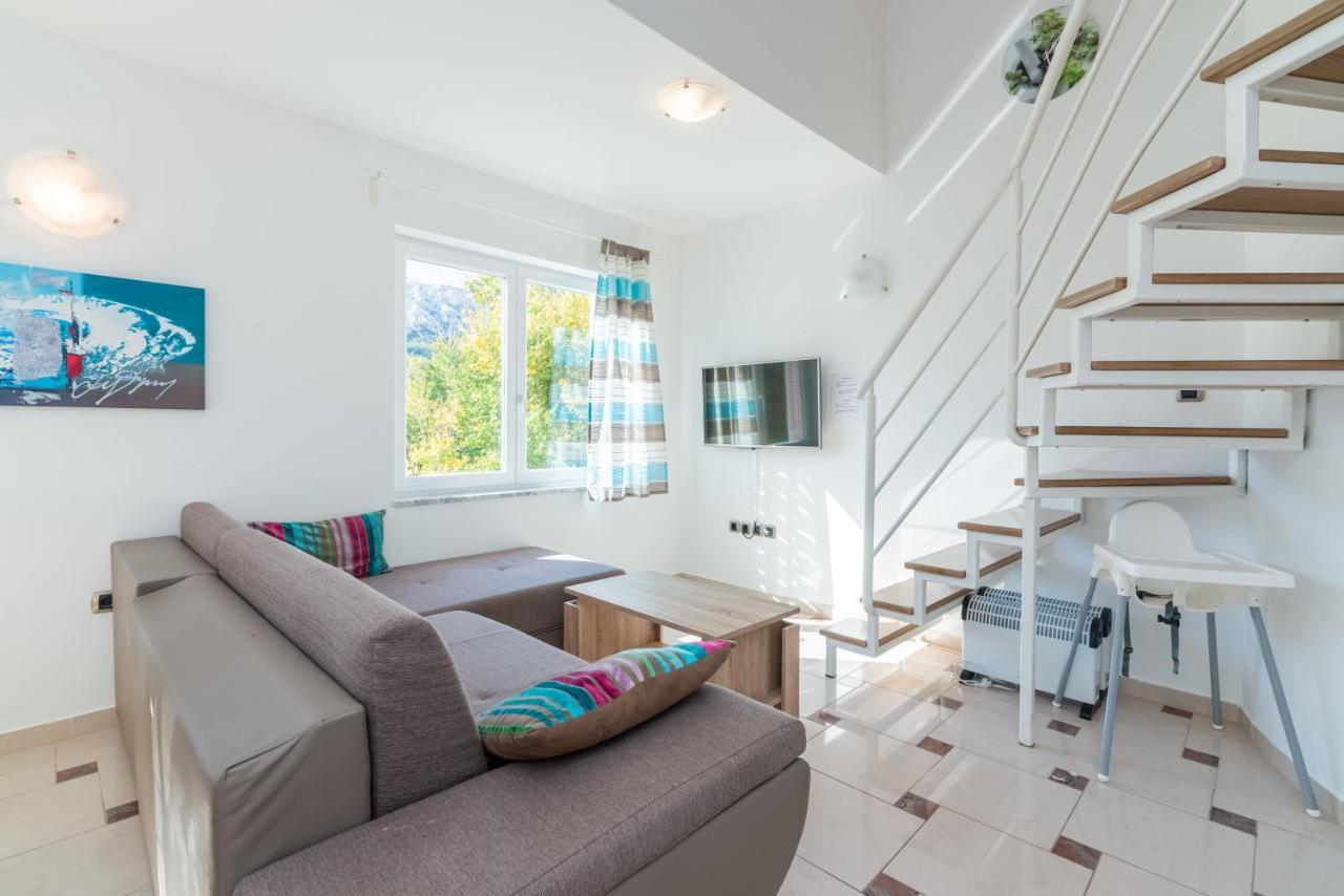 Beautiful Apartment Lovorka 6 , Baska, Krk 外观 照片